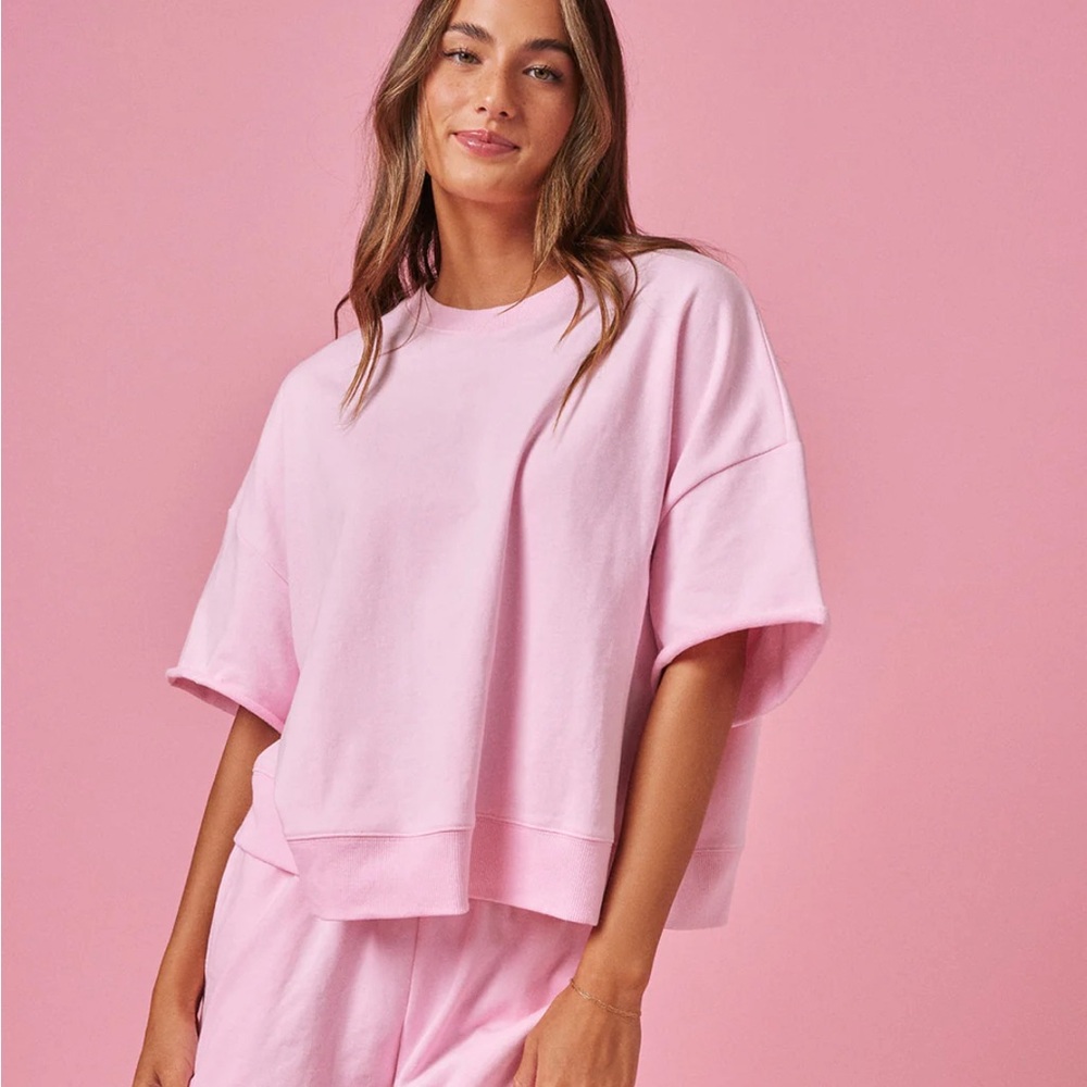 FINATICS Women’s Cupcake Everyday Sweatshort/Shirt Set